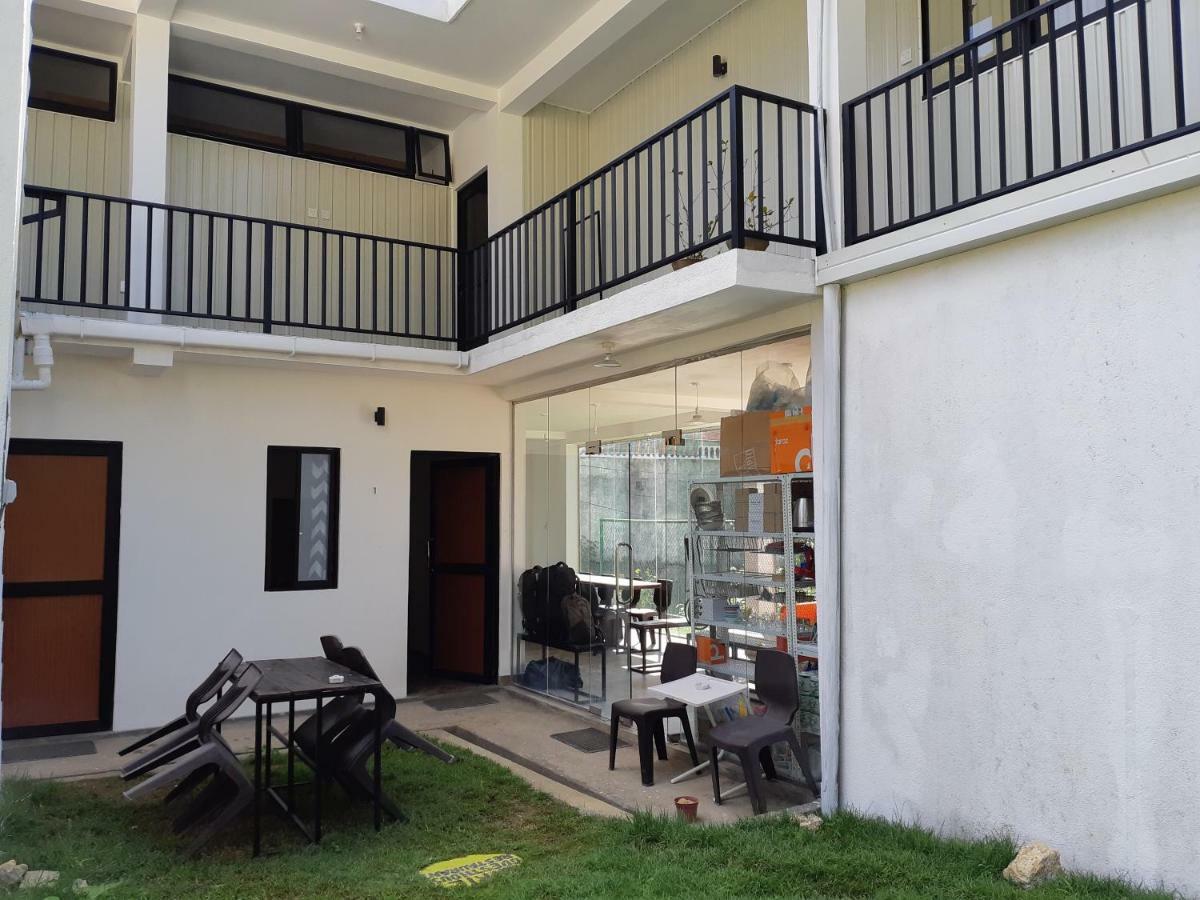 Siril Guesthouse Hostel Nuwara Eliya Exterior foto